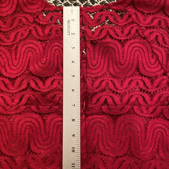 Like New Trina Turk Mai Tai Red Lace Dress Size 8 - Picture 11 of 11